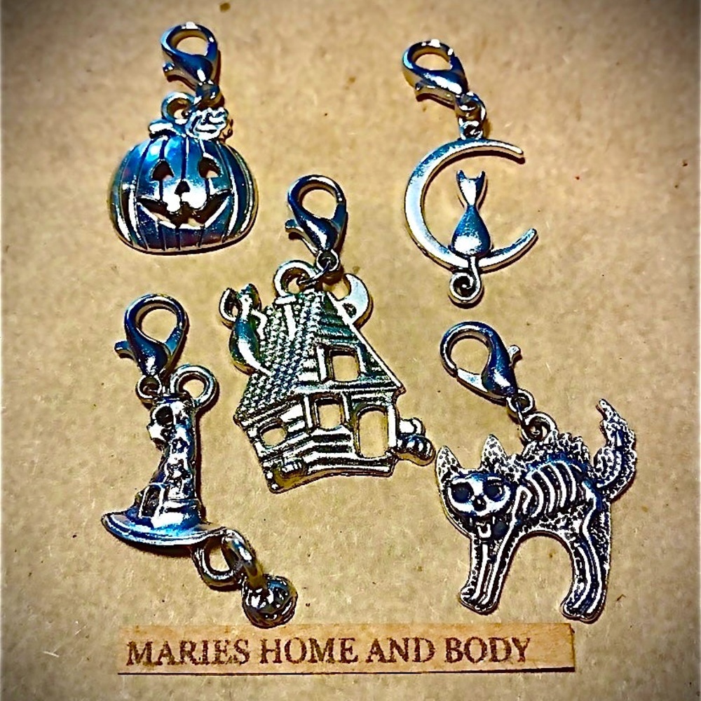 Clip on charms Spooky Halloween Haunted House journal planners pet woman jewelry